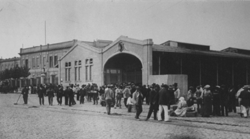 Centro Cultural de Exposiciones Navales